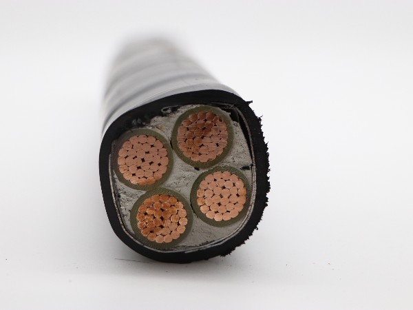 YJV22-4x150低压铜芯电力电缆