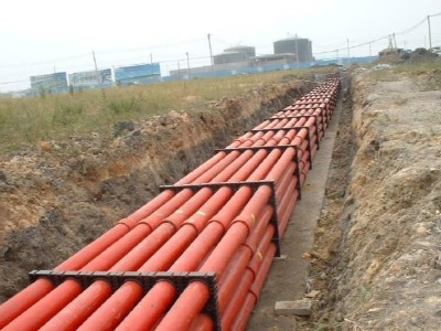 排管内<i style='color:red'>电力电缆敷设</i>是什么意思